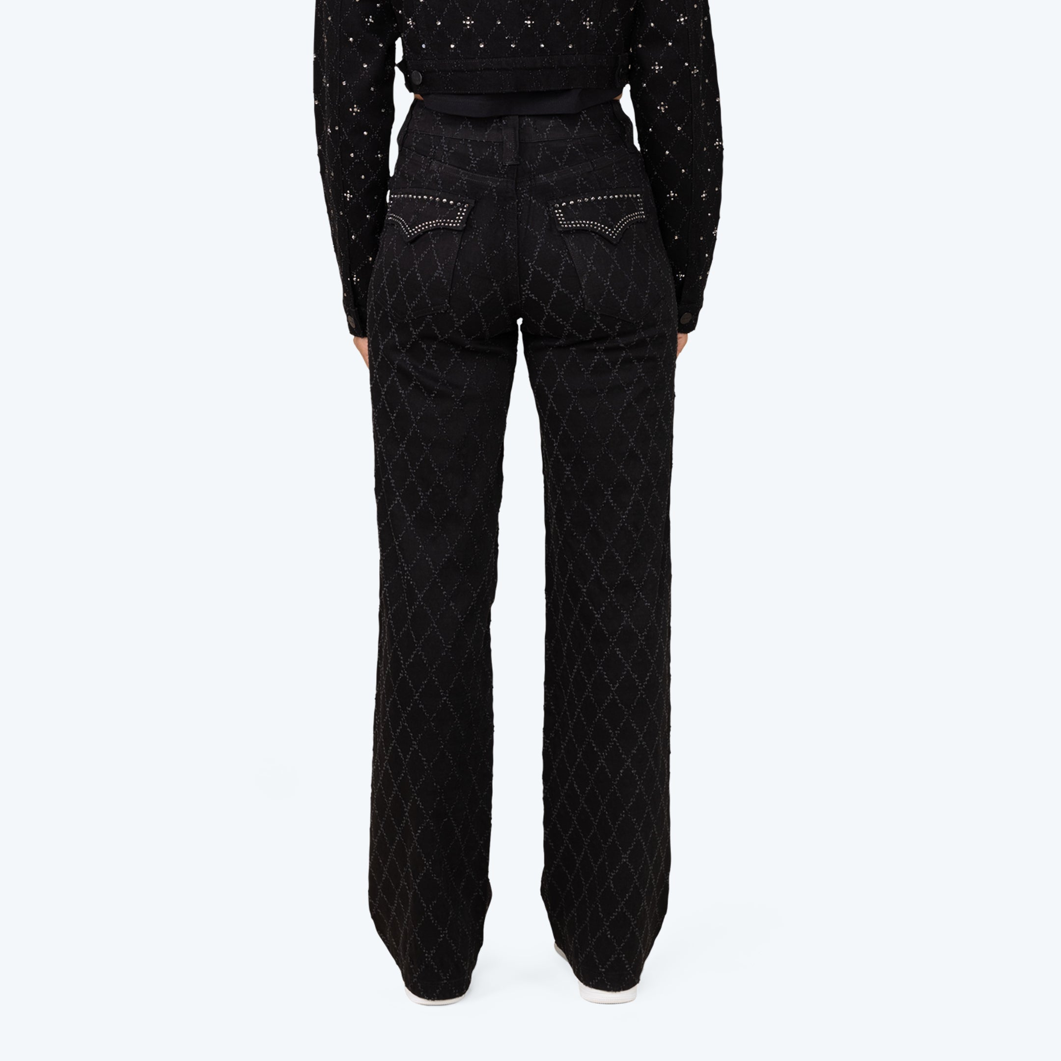 AJ25341HB_BLACK_AP25341_BLACK3_TB_BOTTOMCROP_3.jpg