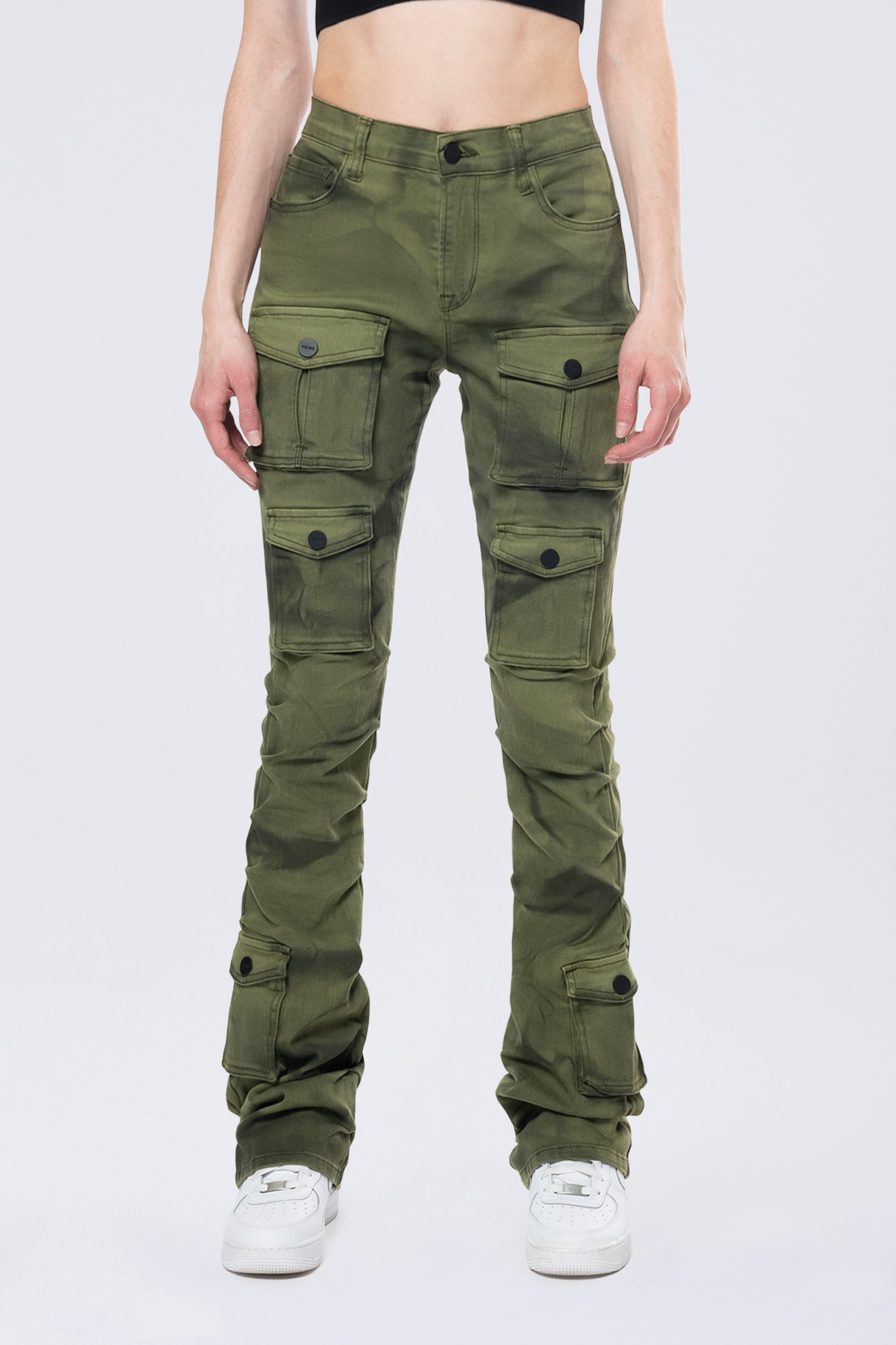 AP24720_CloverGreen_CROP_BOTTOM_01.jpg