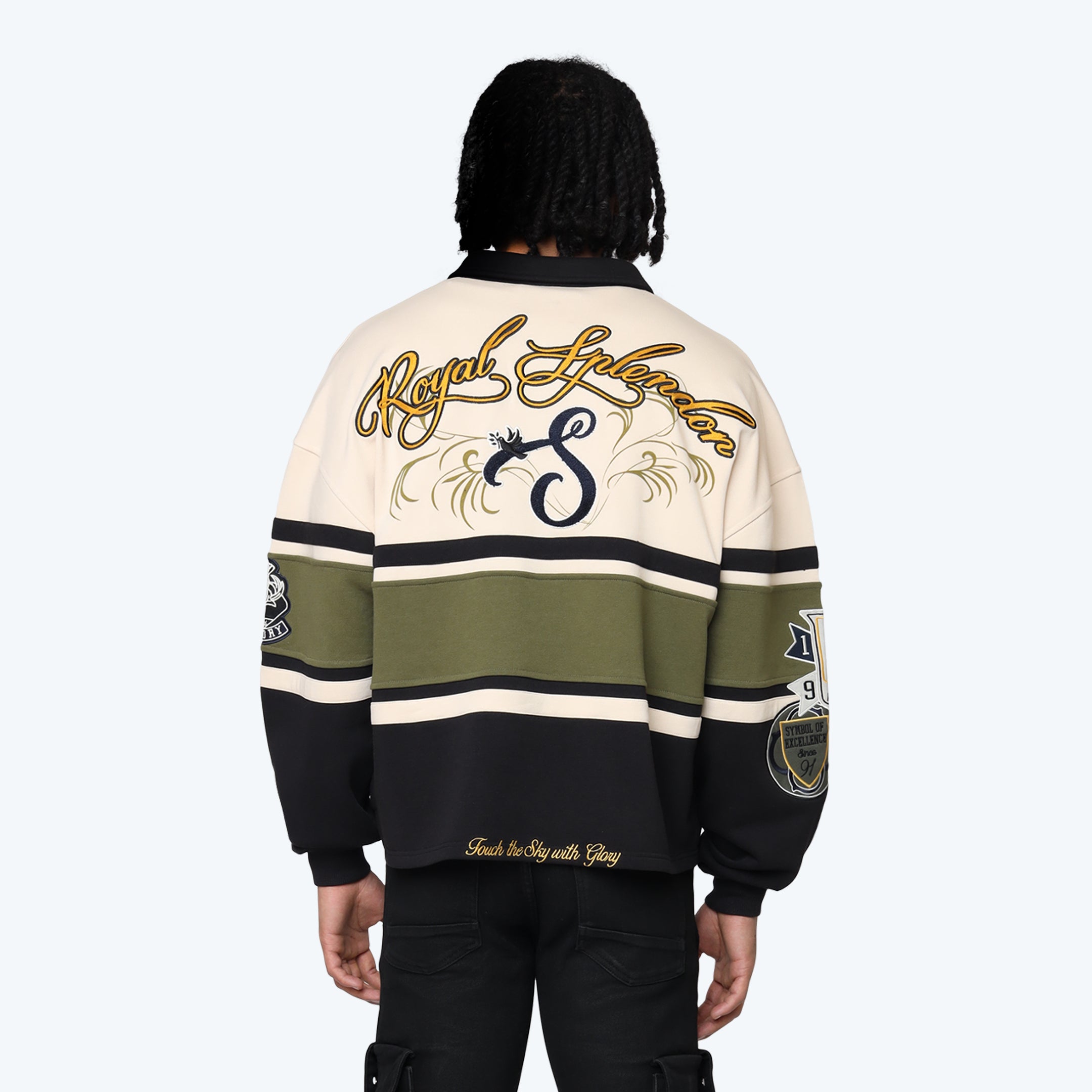 FO25571_BLACK_03_CROP_3.webp