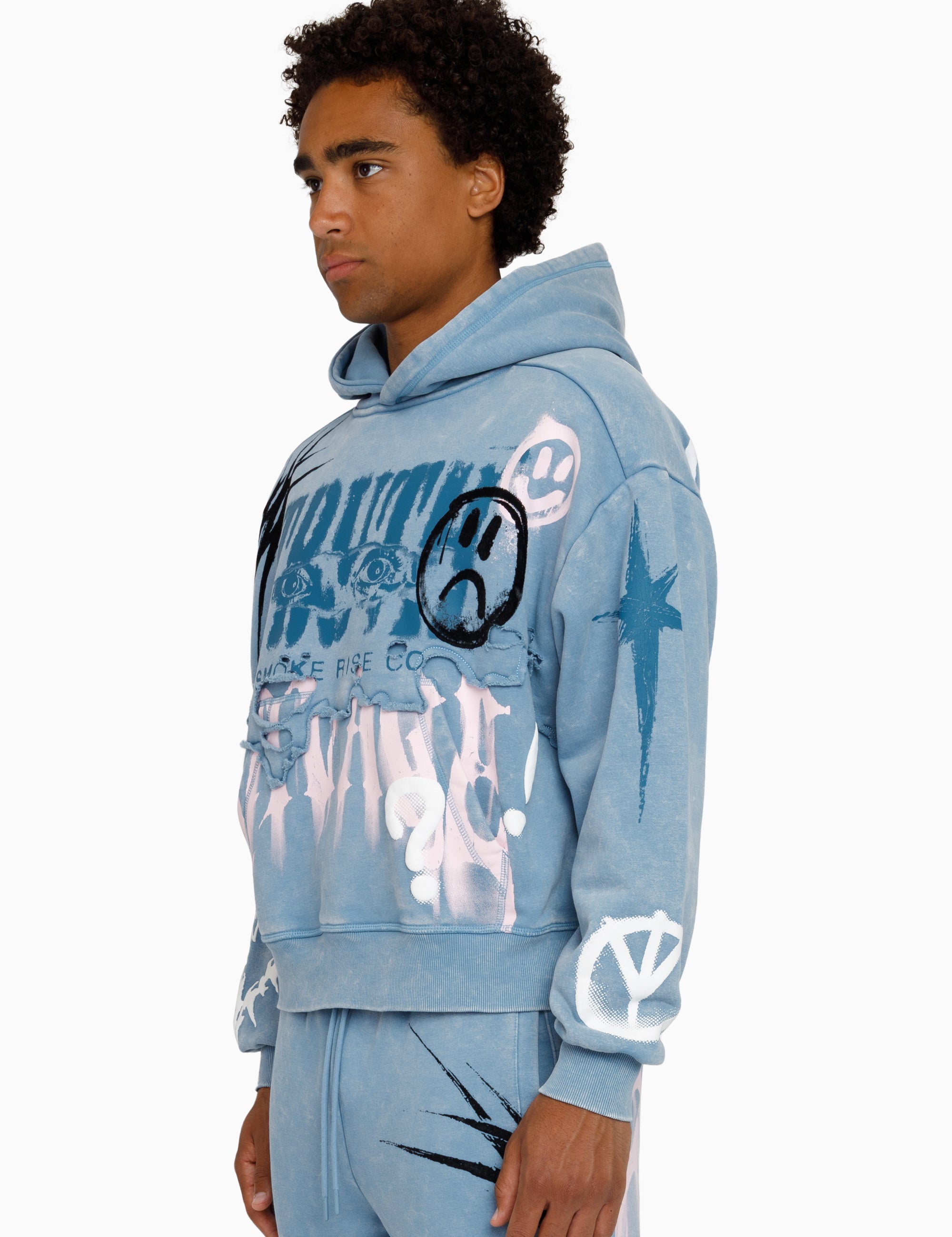 FO26F558_BLUESHADOW_02.jpg
