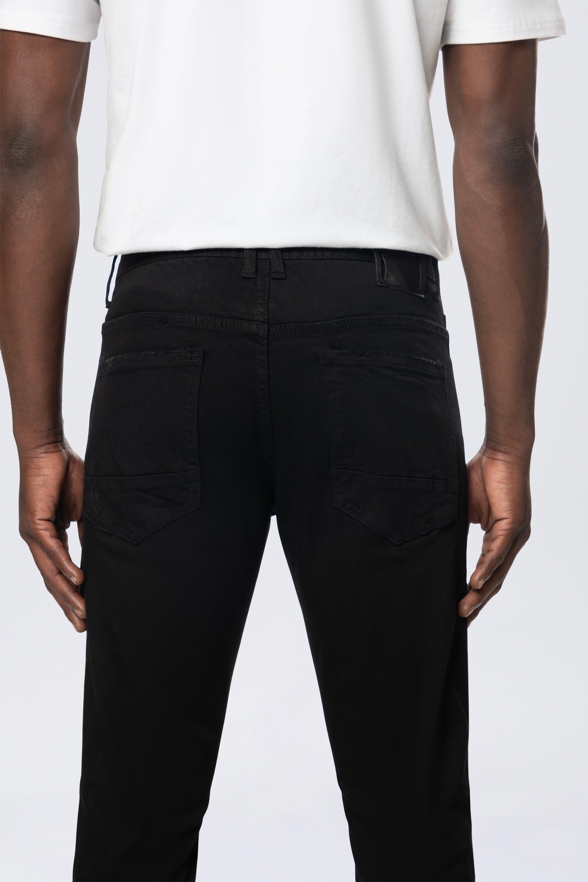 Slim Essential Clean Jean - Jet Black