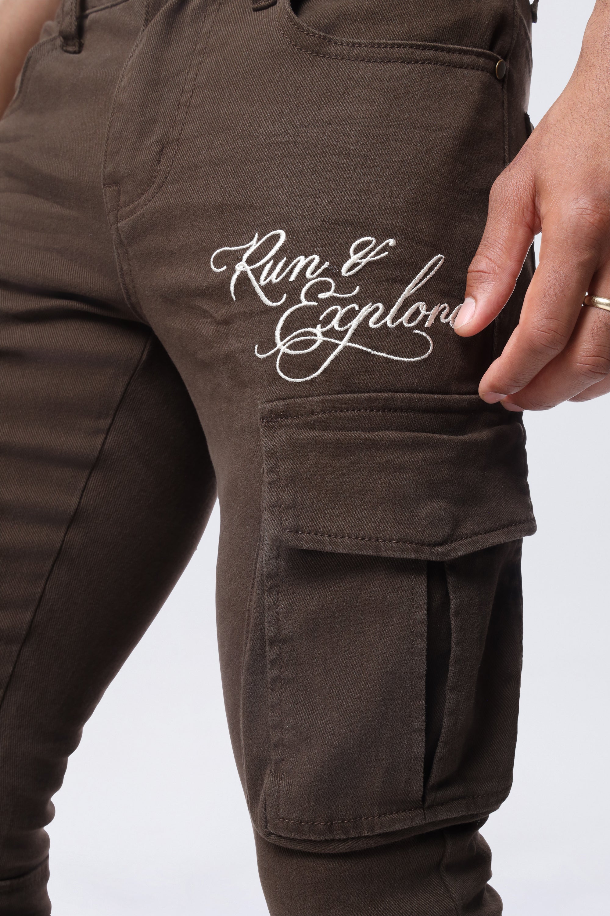 Slim Tapered Embroidered Cargo Twill Pants - Bison