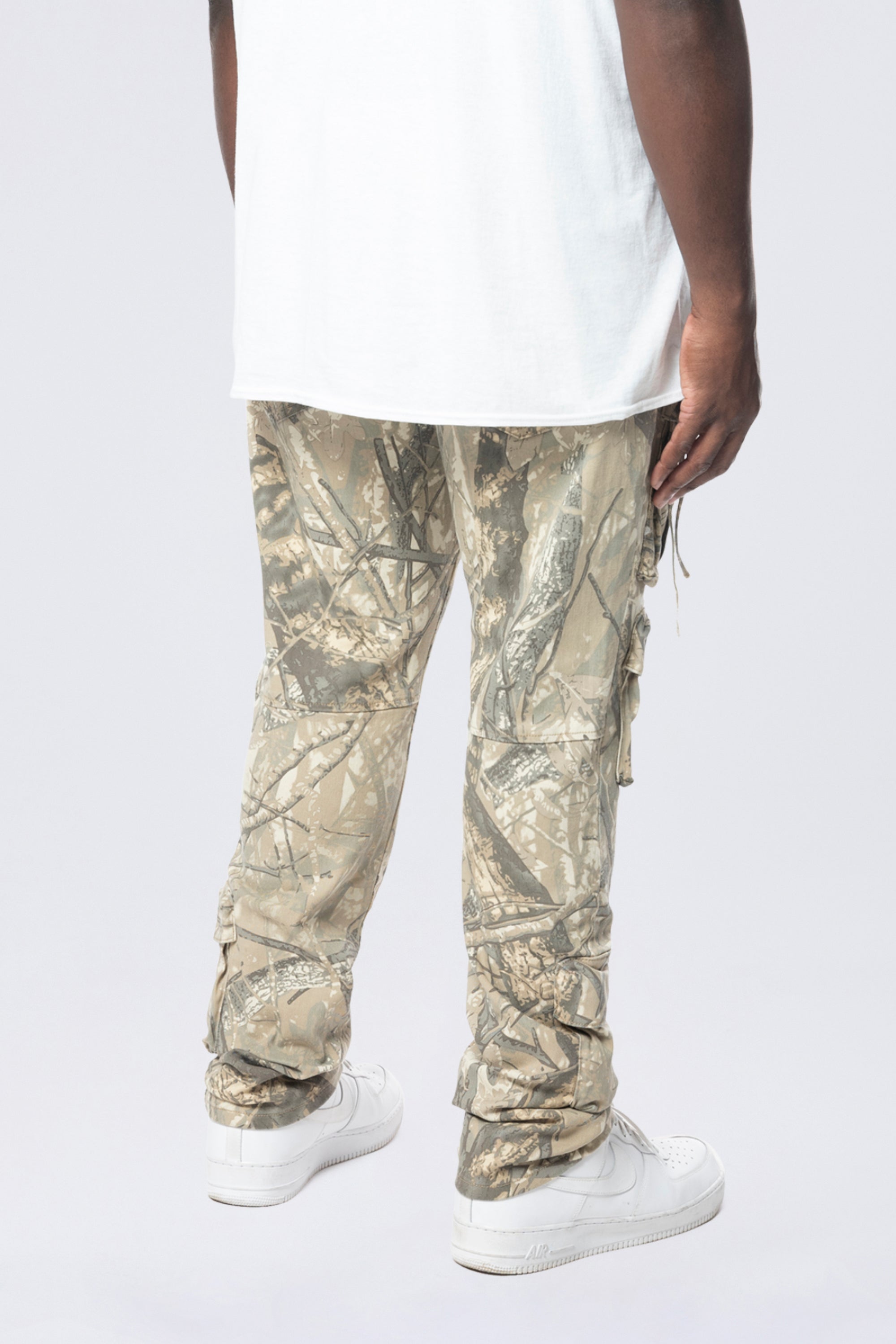 JP24529B_Khaki_Hunting_Camo_Onfigure3_CROP_3.jpg