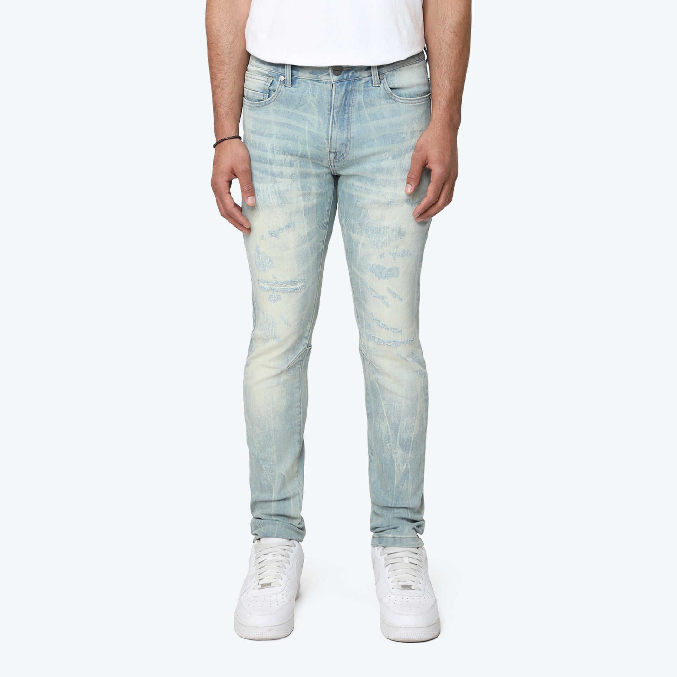 JP25501_MARGOBLUE_01_BOTTOM_CROP_1.webp