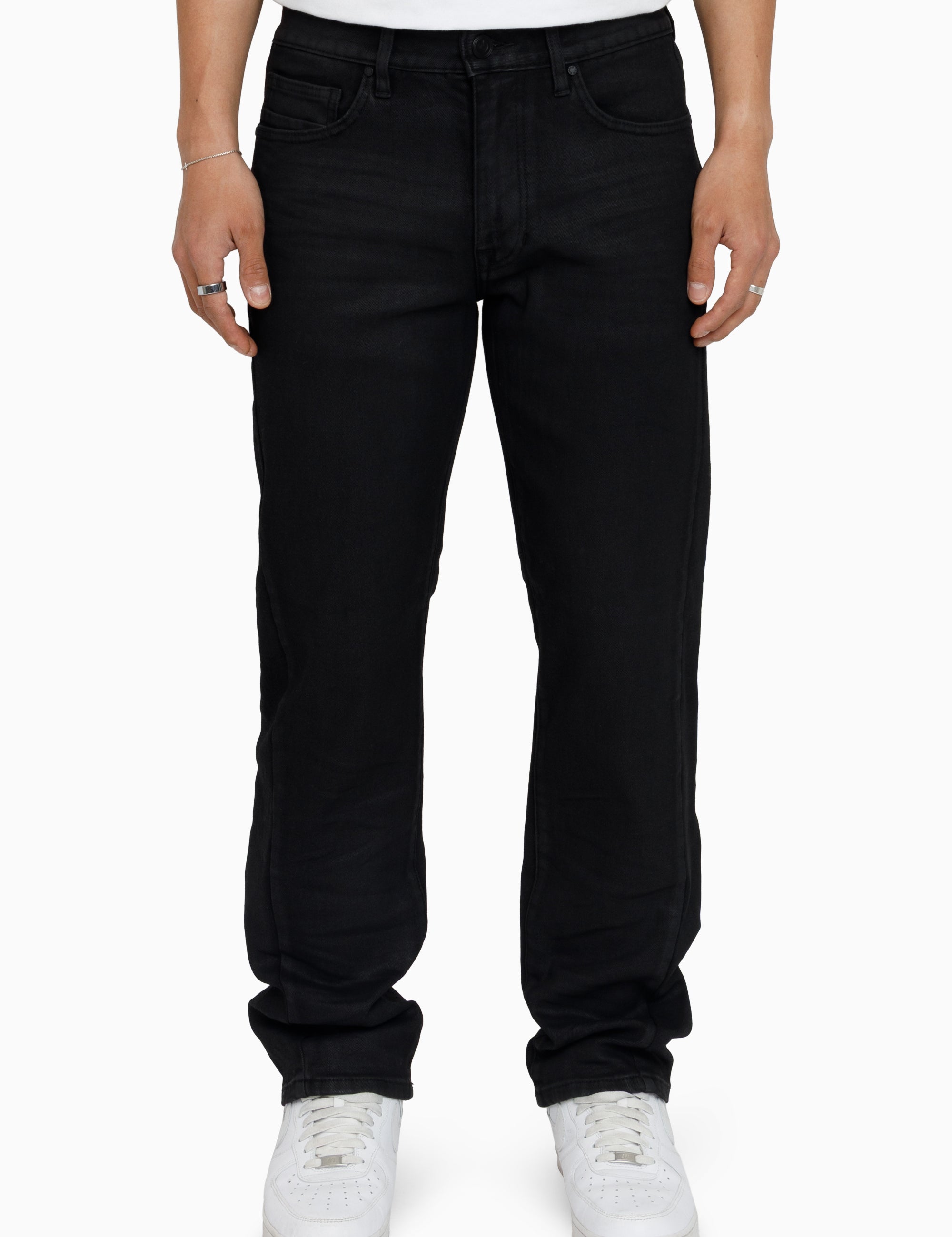 JP26F233_GLOWBLACK_01.jpg