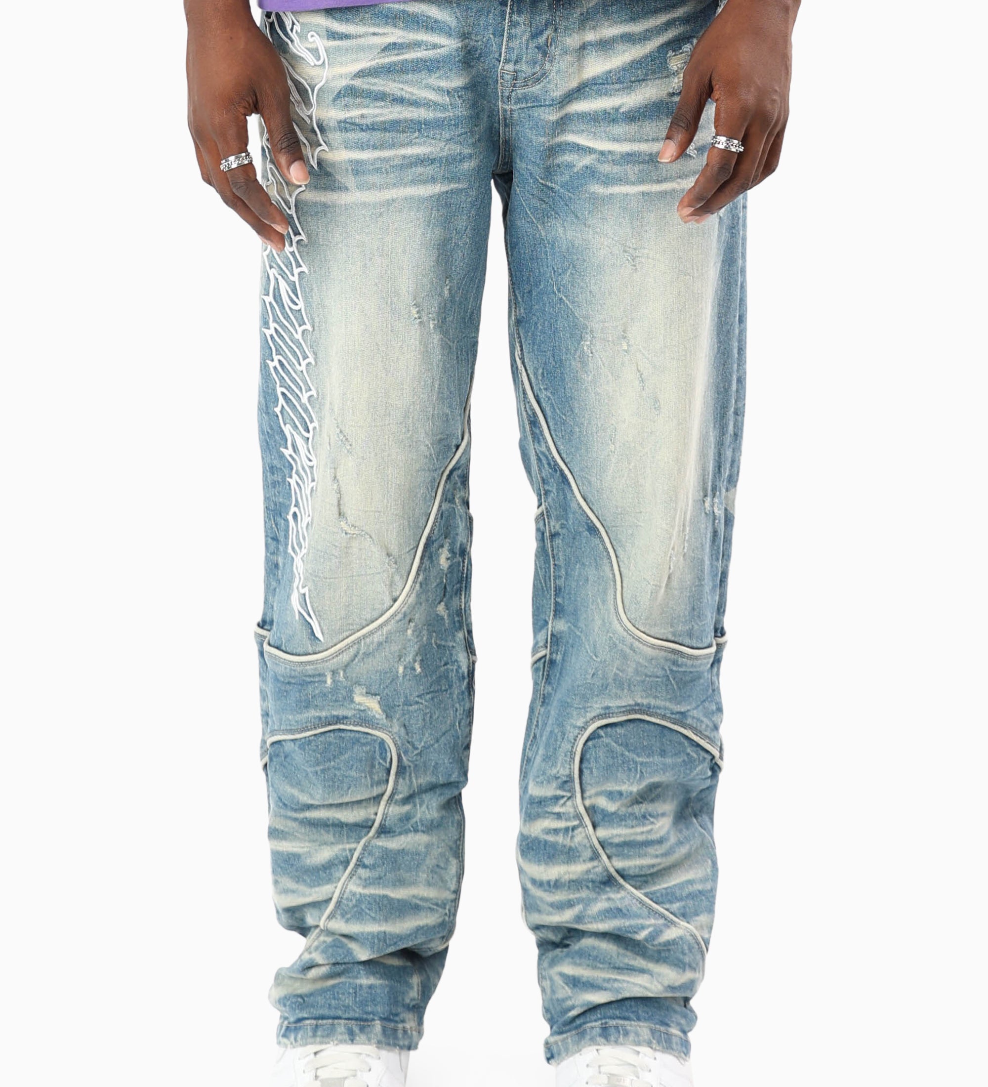 JP26F554_CameronBlue_01.jpg