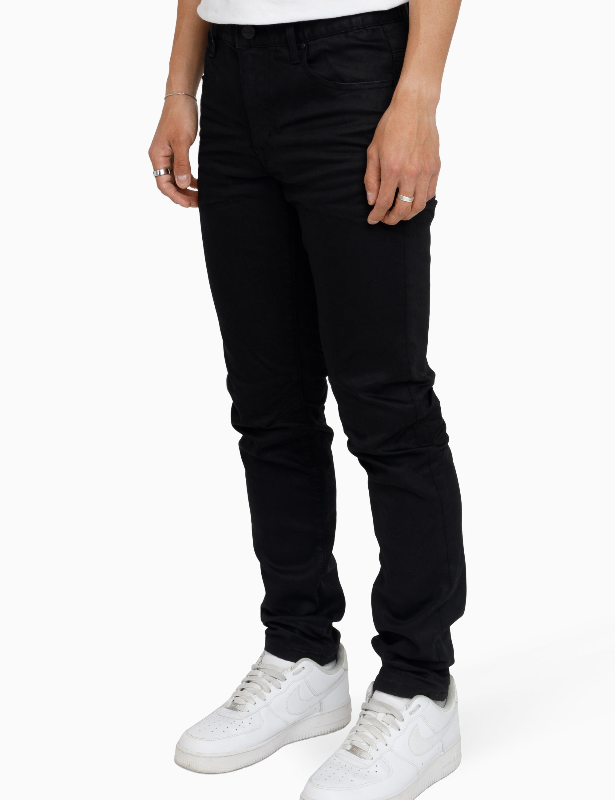 JP26S102_JETBLACK_02.jpg