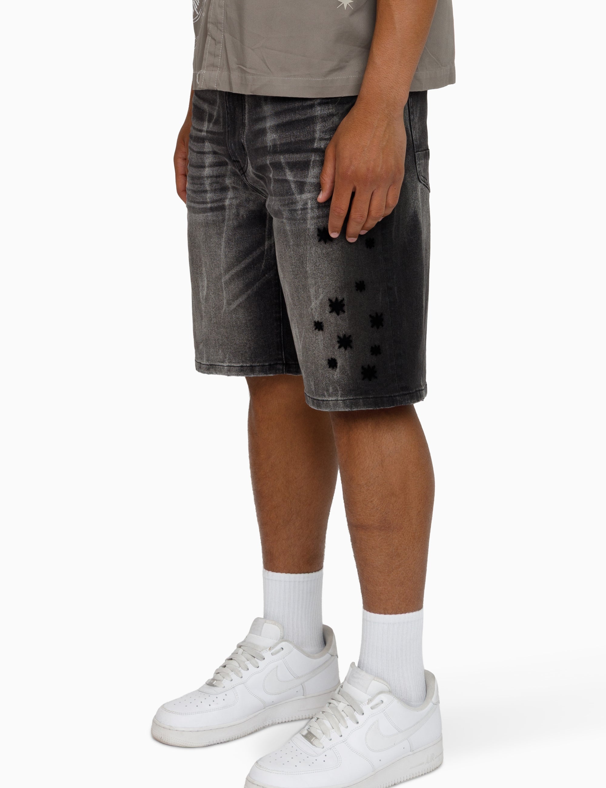 JS26F590Z_SMOKEYBLACK_02.jpg