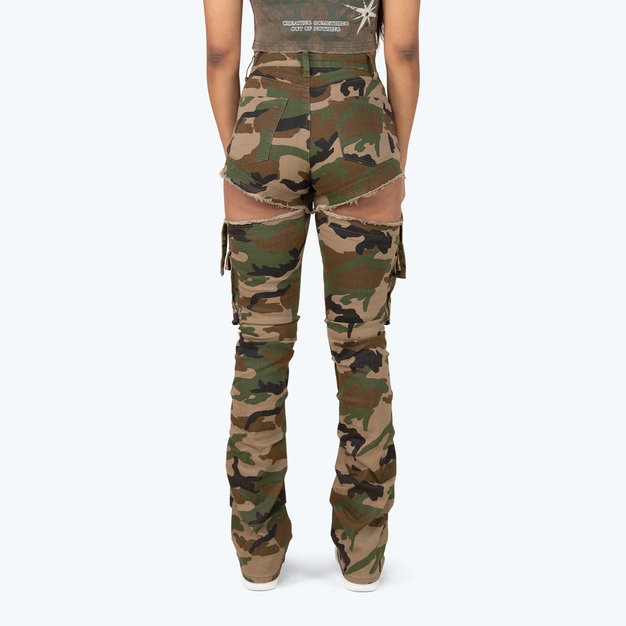 NT25344_OILGREEN_AP25224_WOODCAMO_CROP_3_B.webp