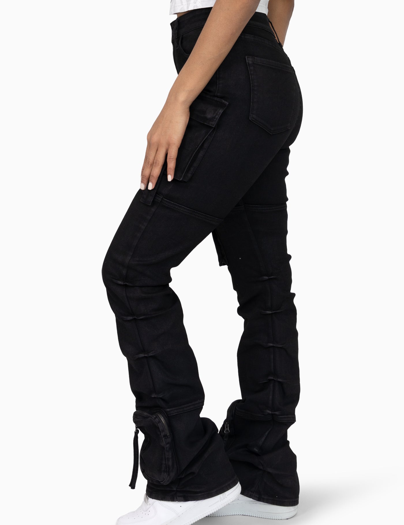 RJP26F314_GLOWBLACK_02.jpg