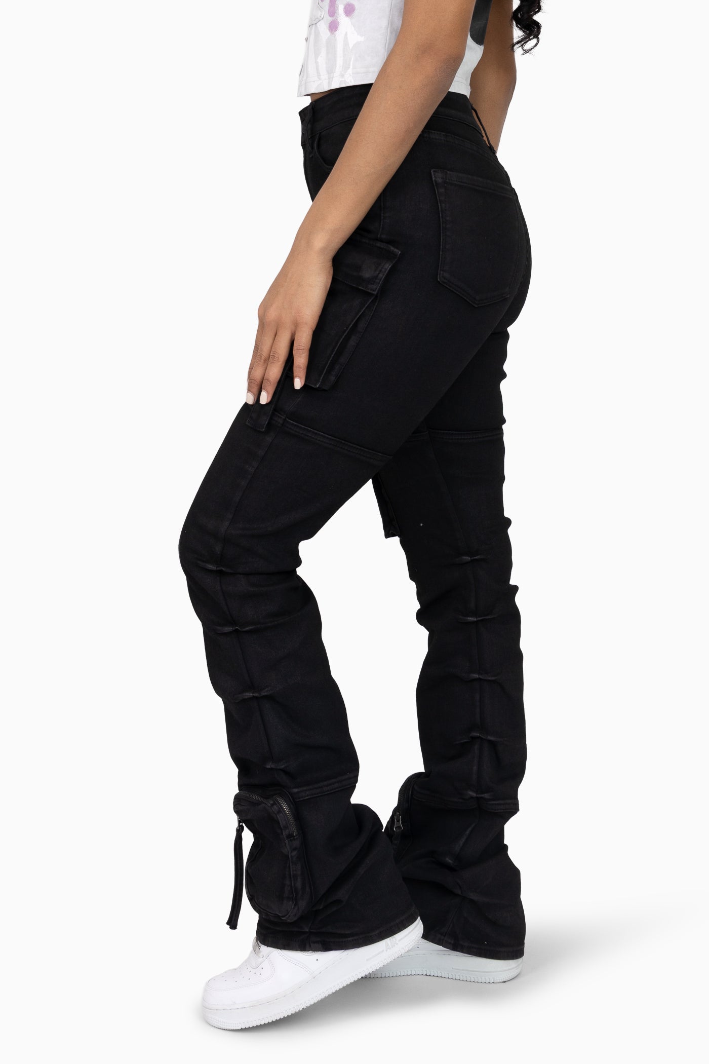 RJP26F314_GLOWBLACK_02.jpg