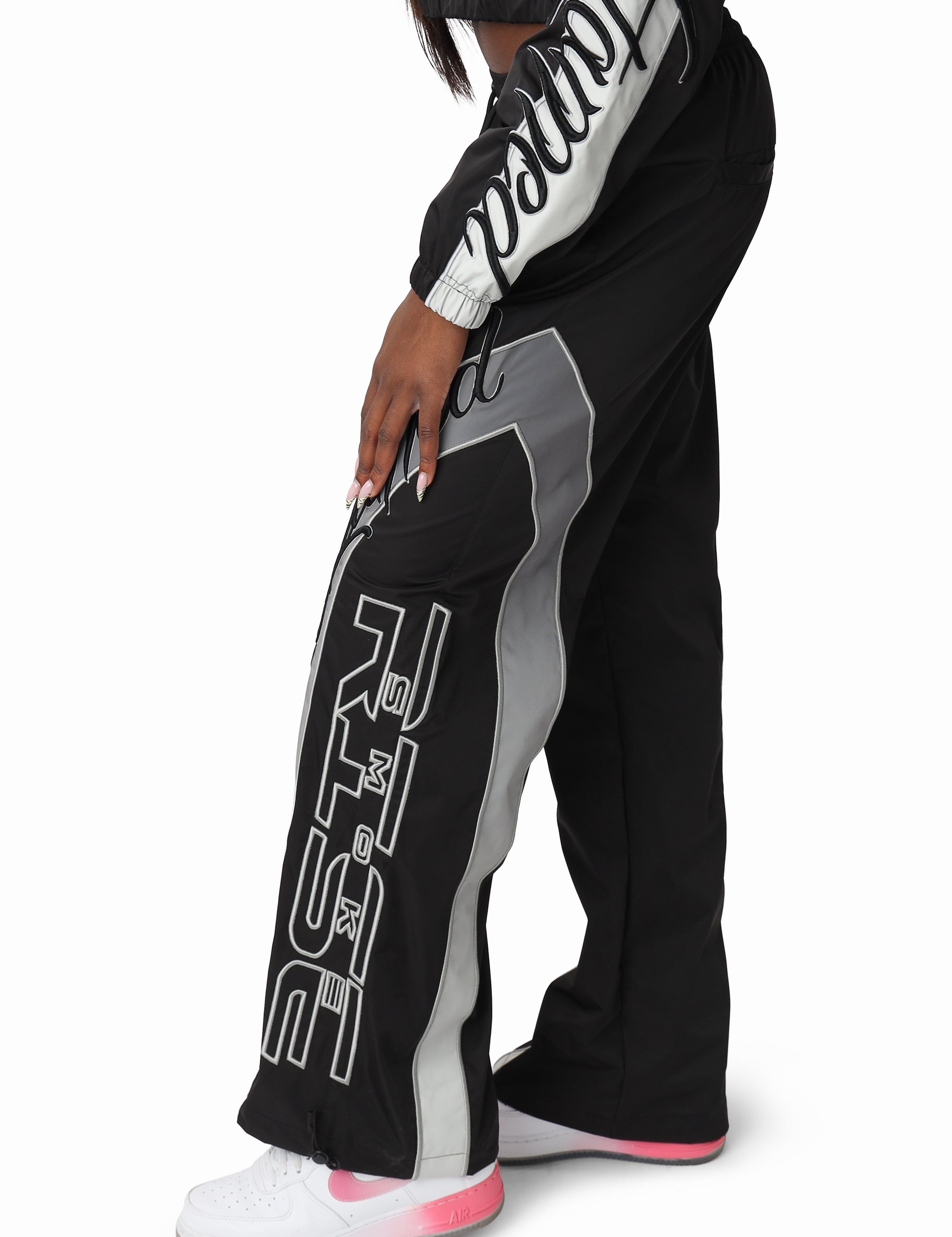 RWP26F343_BLACK_02.jpg