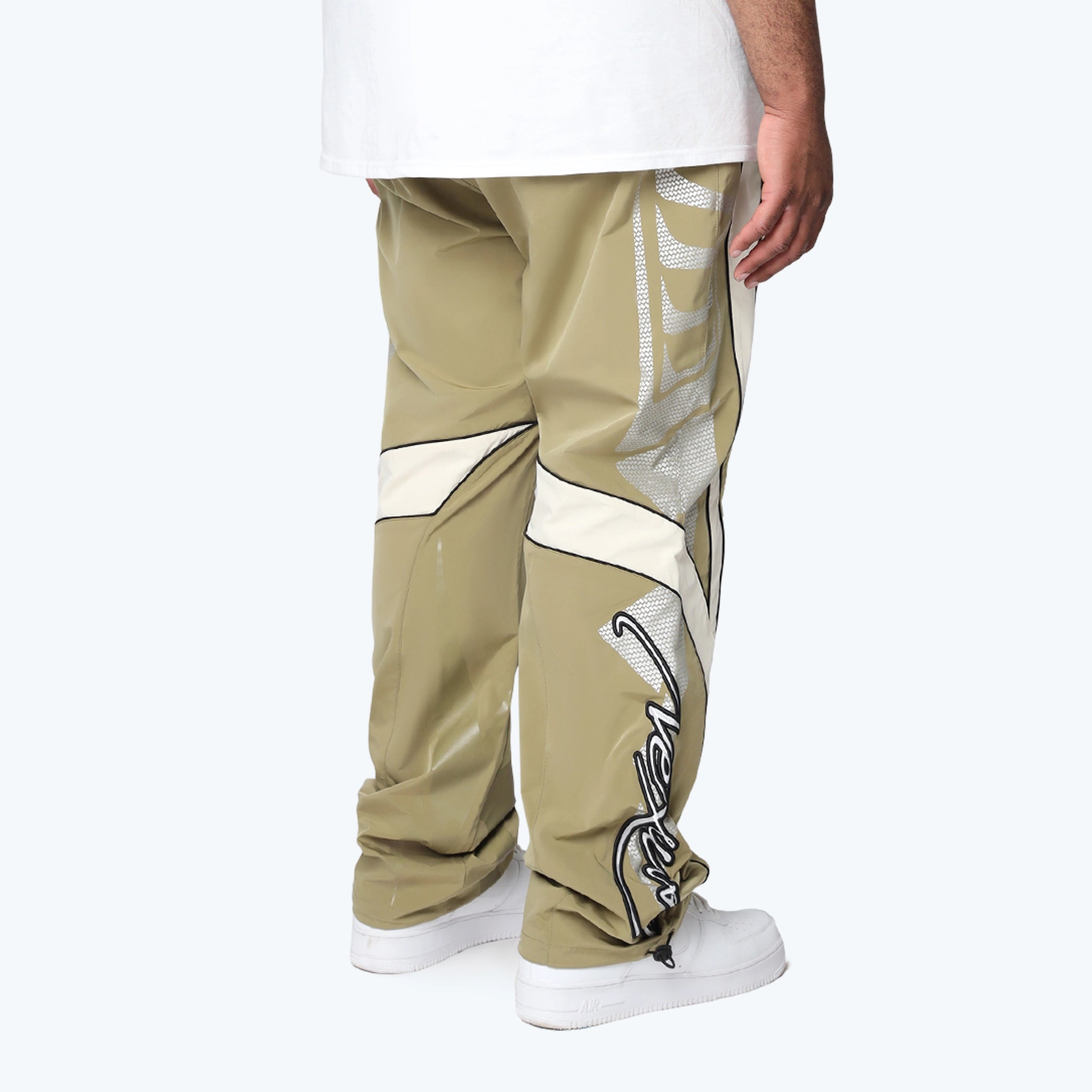WP25586B_DRIEDHERB_CROP_BOTTOM_04.webp