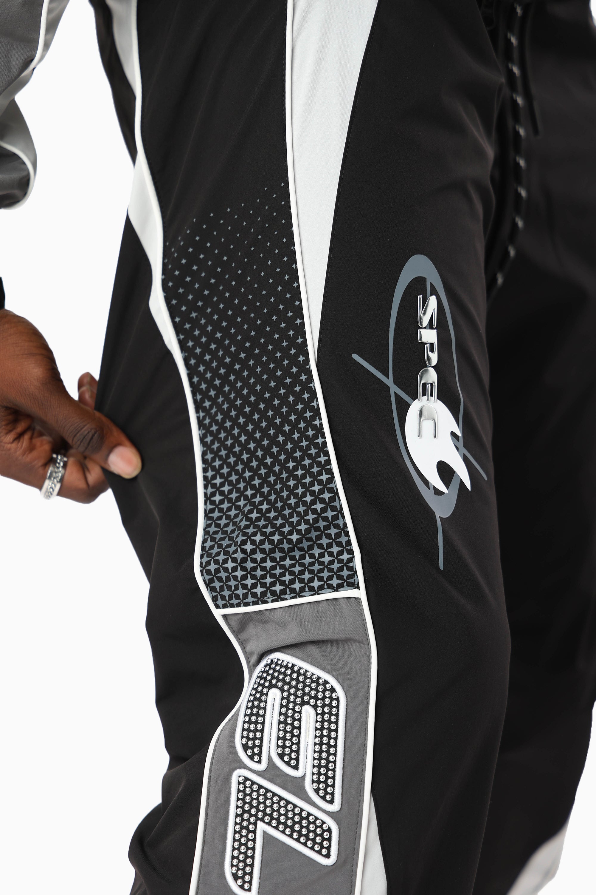 Elevate Windbreaker Pants - Black