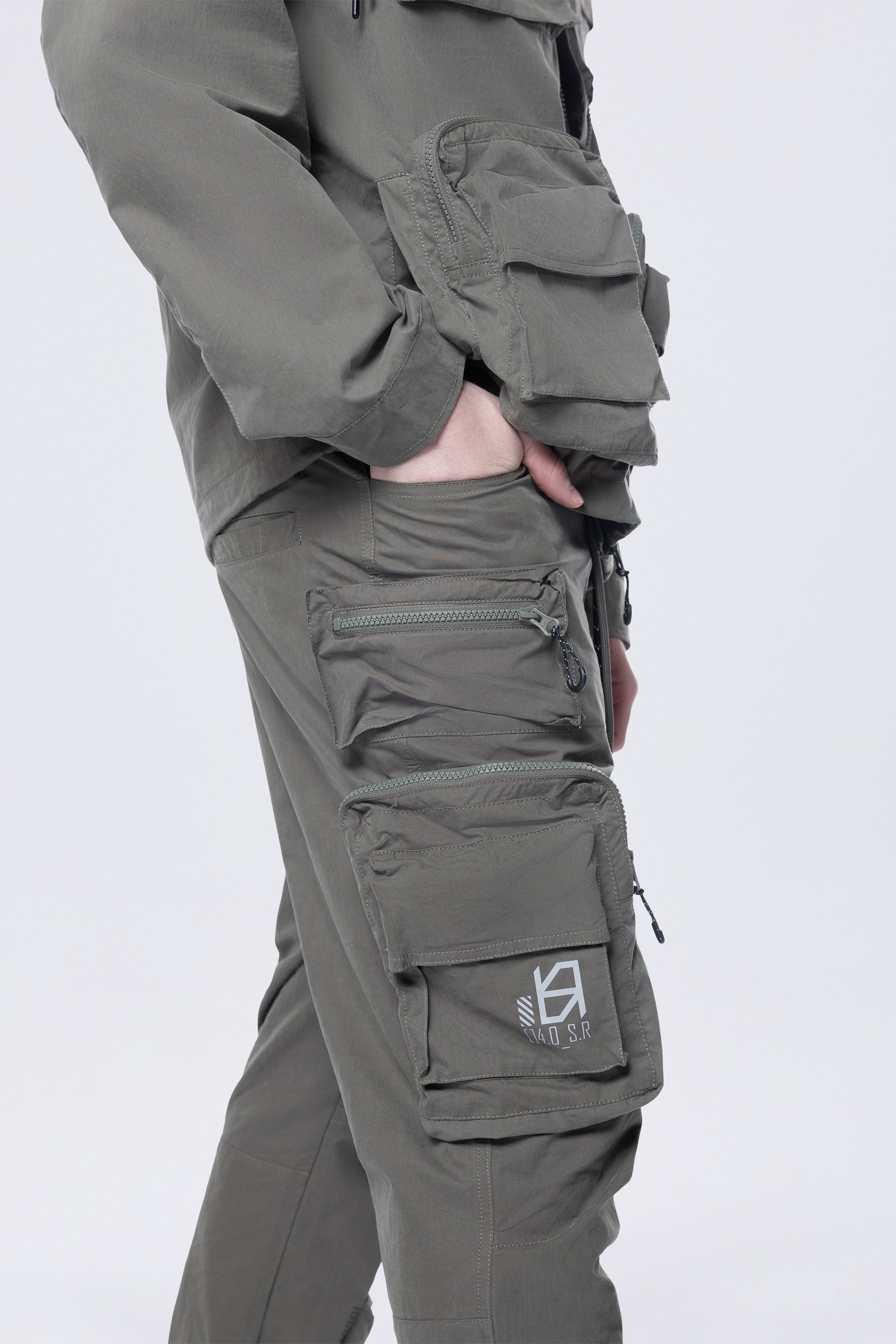 Utility Cargo Windbreaker Pants - Thyme