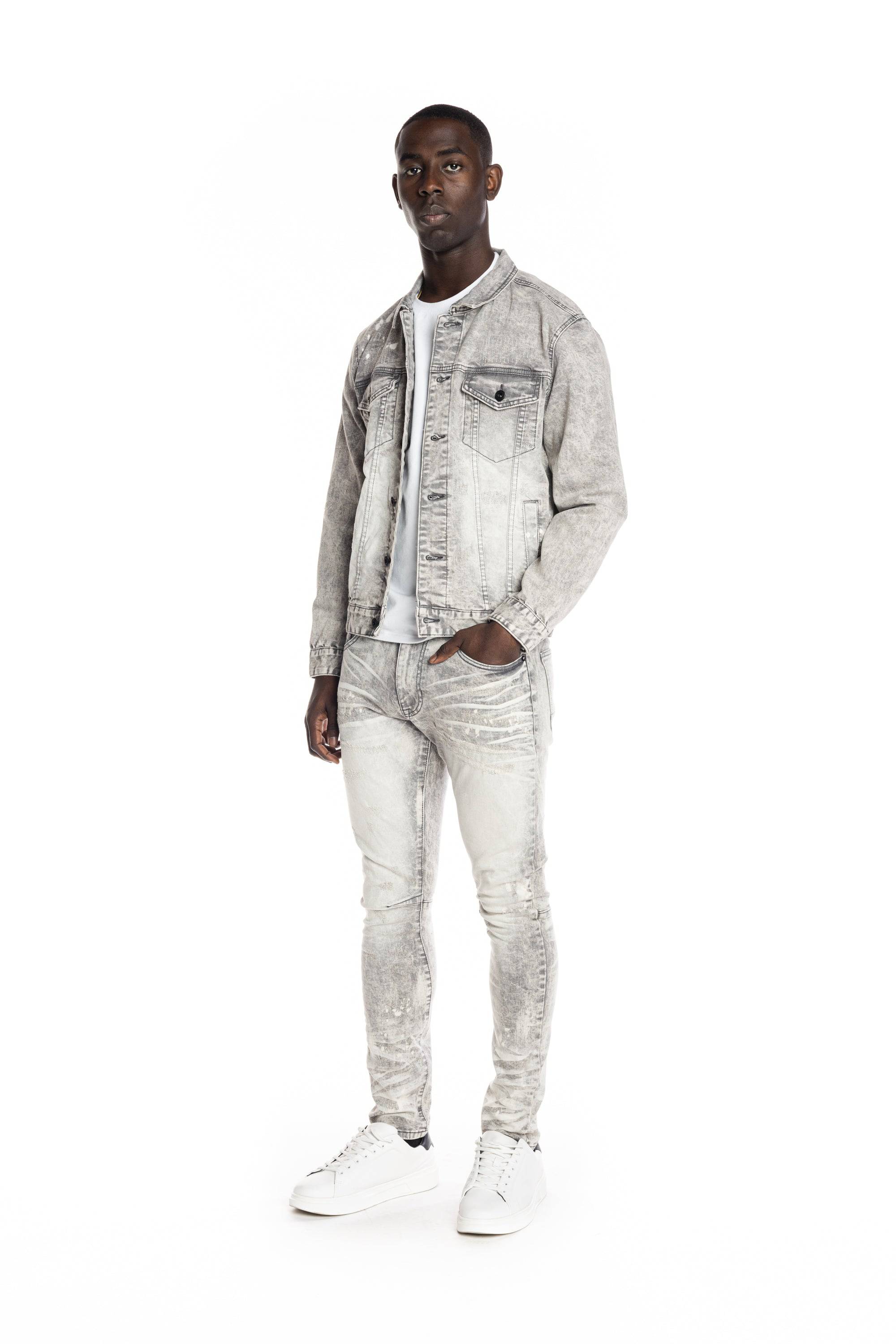 Smoke Rise Bleached Detail Semi Basic Denim Jacket - L