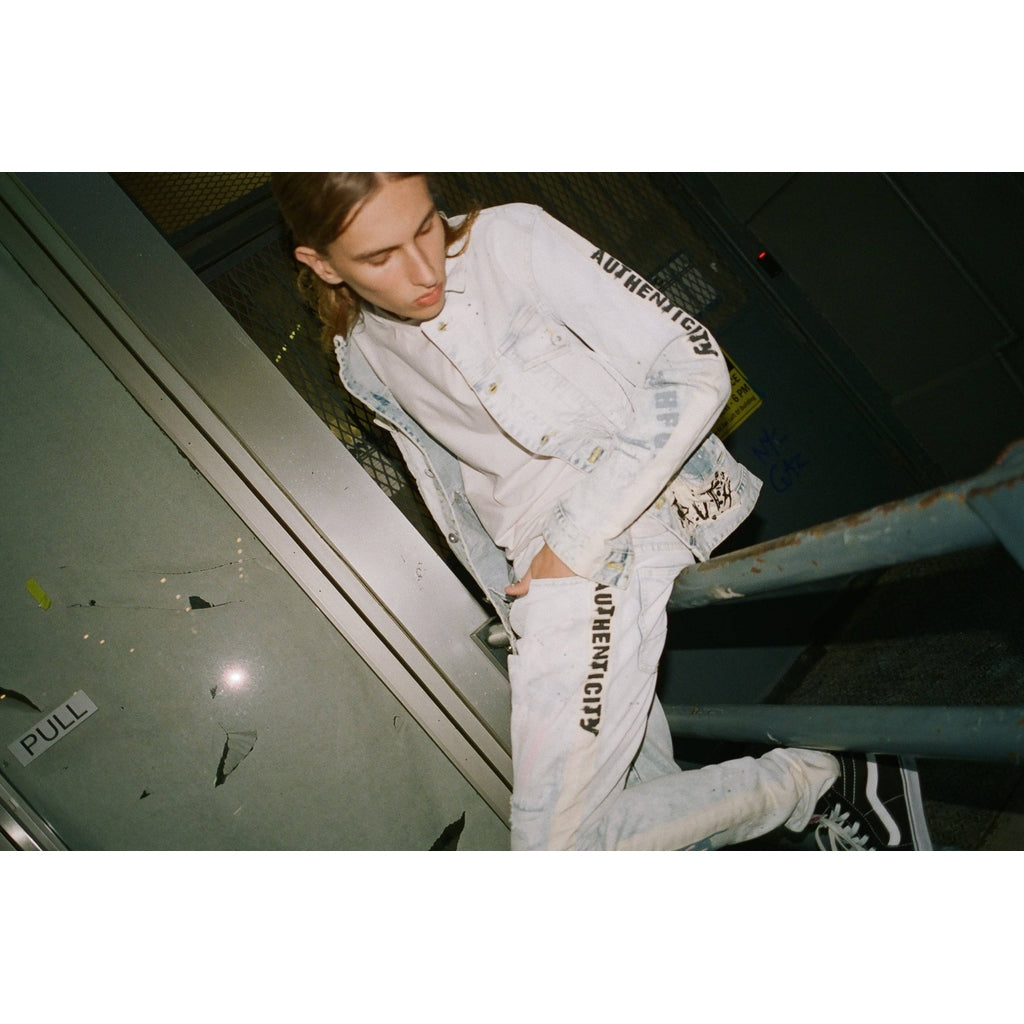 Smoke Rise Overspray Fashion Jeans- Opaque Blue