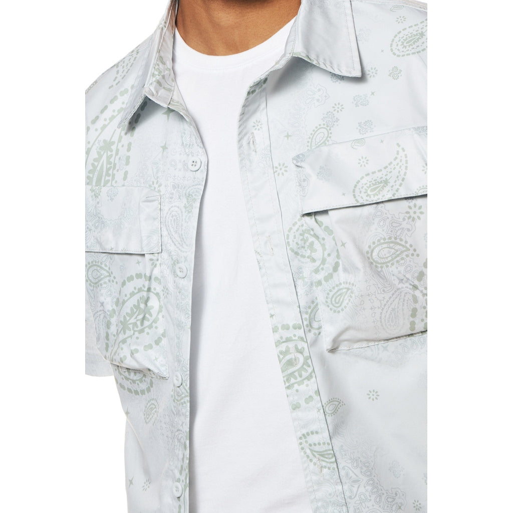 Smoke Rise Printed Short Sleeve Woven Windbreaker Shirt - Sage